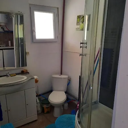 Studio indépendant avec terrasse Hébergement de vacances