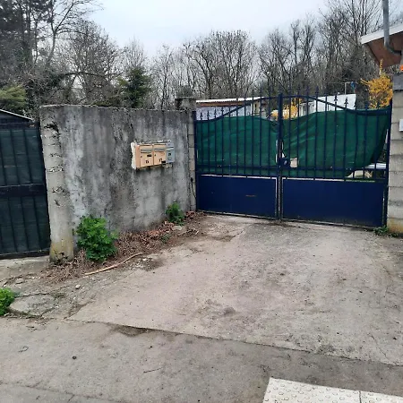 Studio indépendant avec terrasse Hébergement de vacances